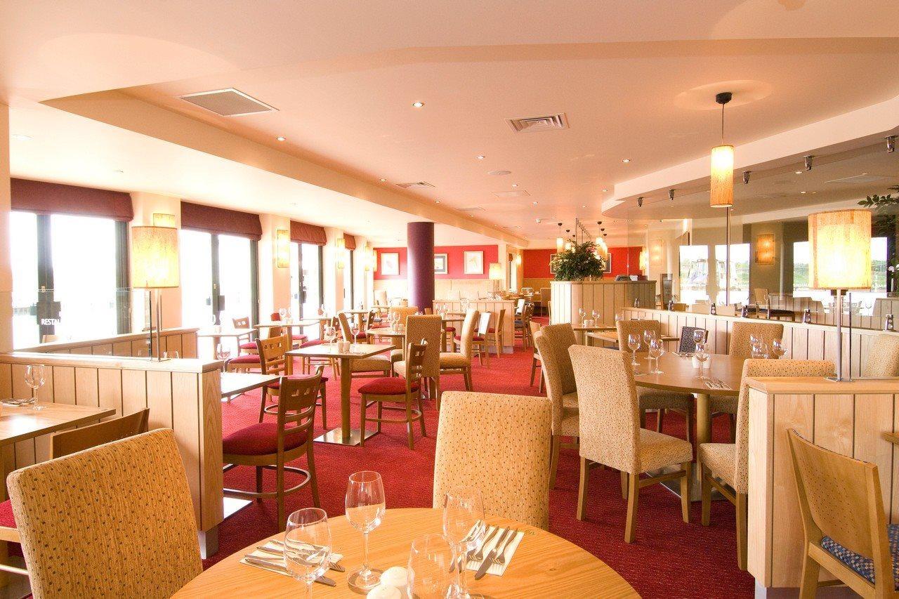Premier Inn Cambridge Girton  Екстериор снимка